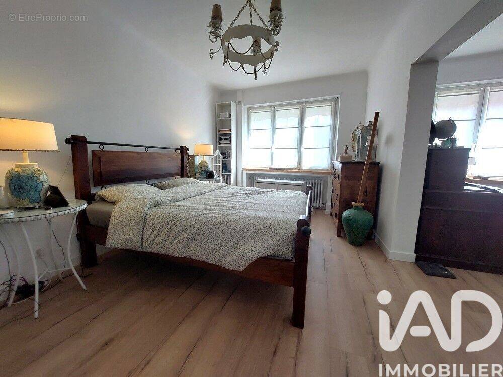 Photo 1 - Maison à NEUFCHEF