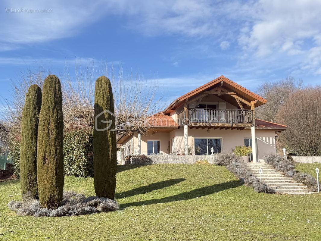 Maison à SAINT-CASSIEN
