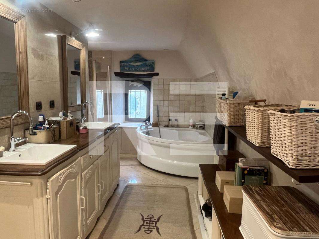 Magnifique propriete caussenarde situee dans un hameau - photo 6