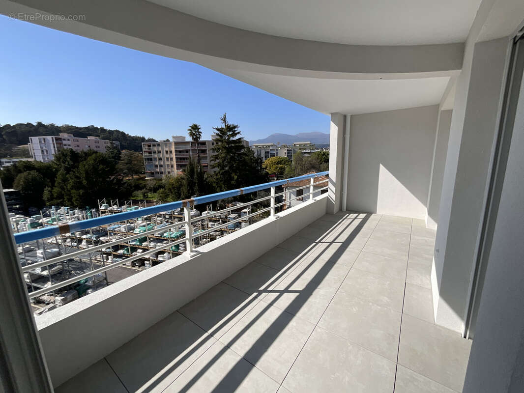 Appartement à CAGNES-SUR-MER