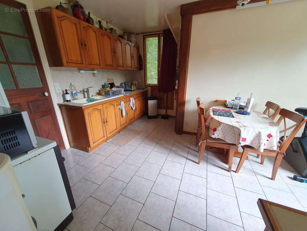 Maison à COUBRON