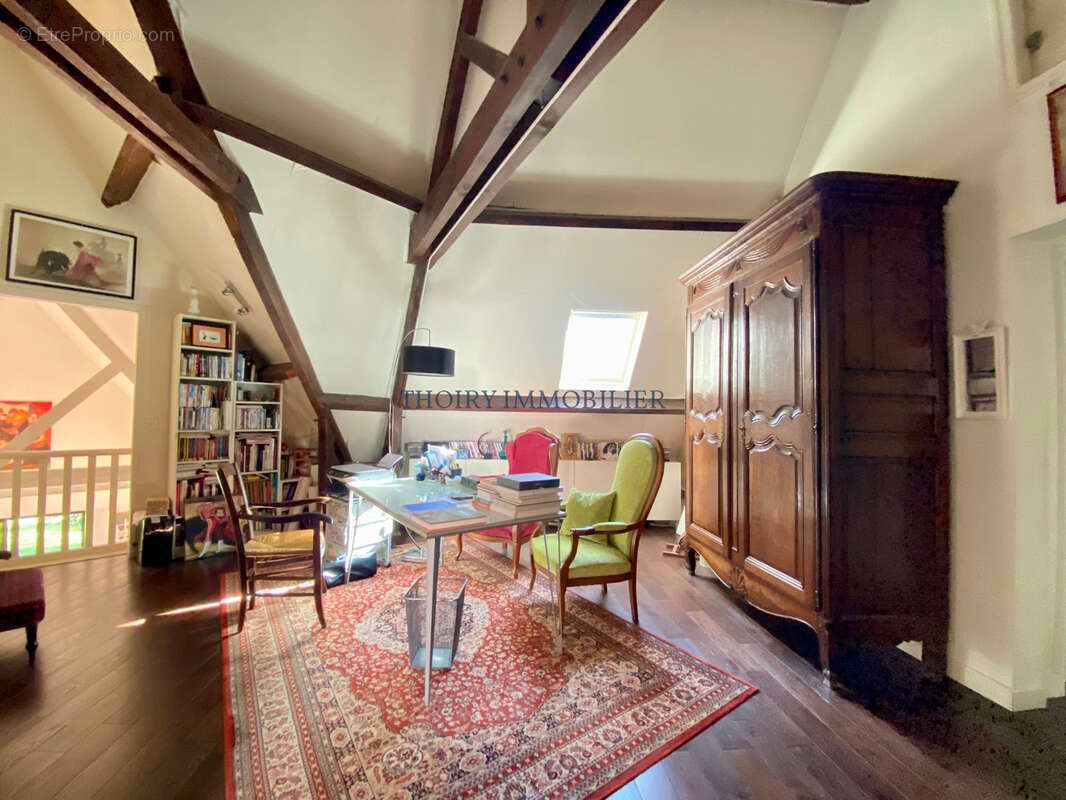 Maison à ARNOUVILLE-LES-MANTES