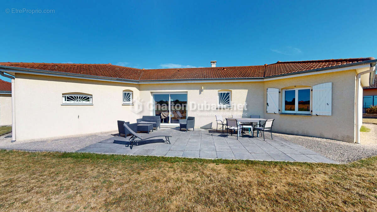 Maison à SAINT-LEGER-SUR-ROANNE