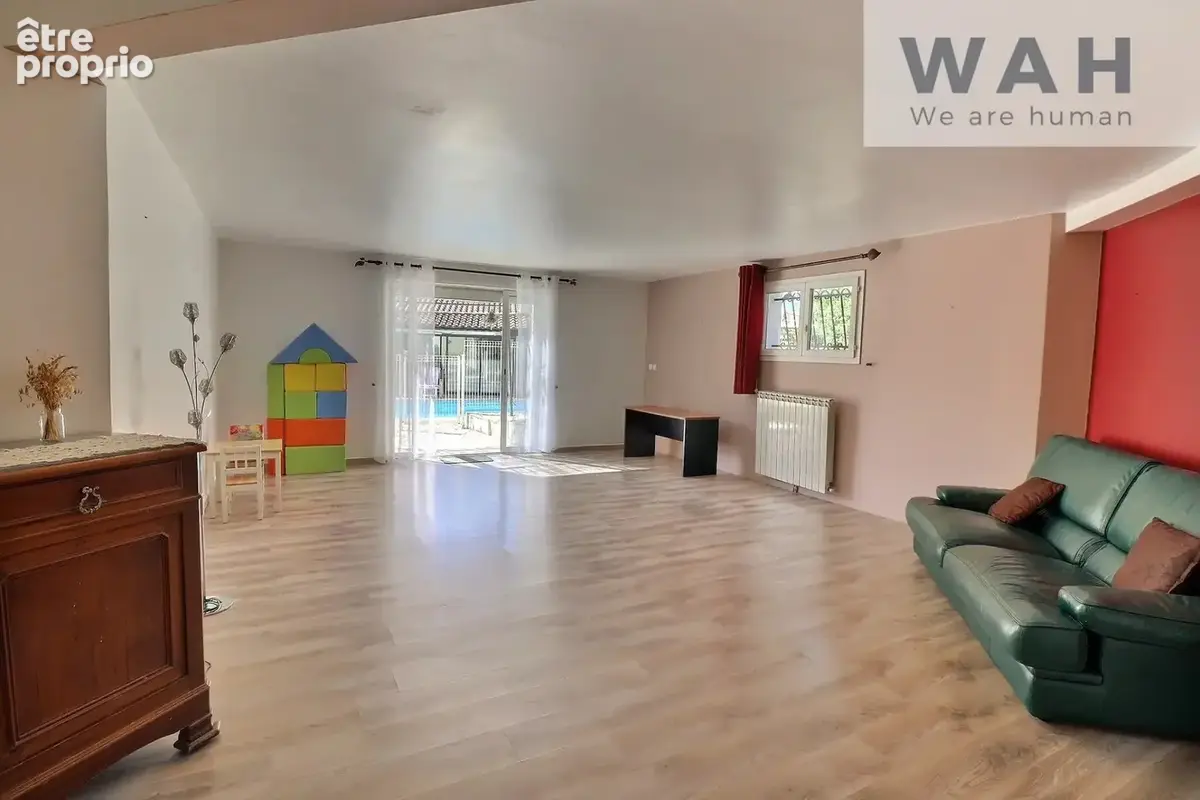 VENTE MAISON 5 P 158 m2 avec piscine + dépendance de 47 m2 à - photo 20