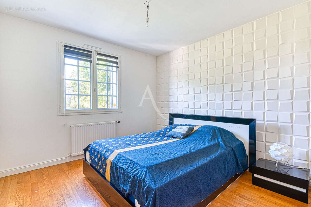 Maison à BRISSAC-QUINCE