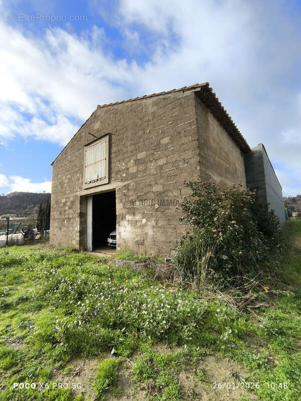 Maison à COUSTOUGE