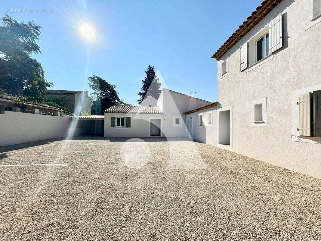 Maison à VILLELAURE