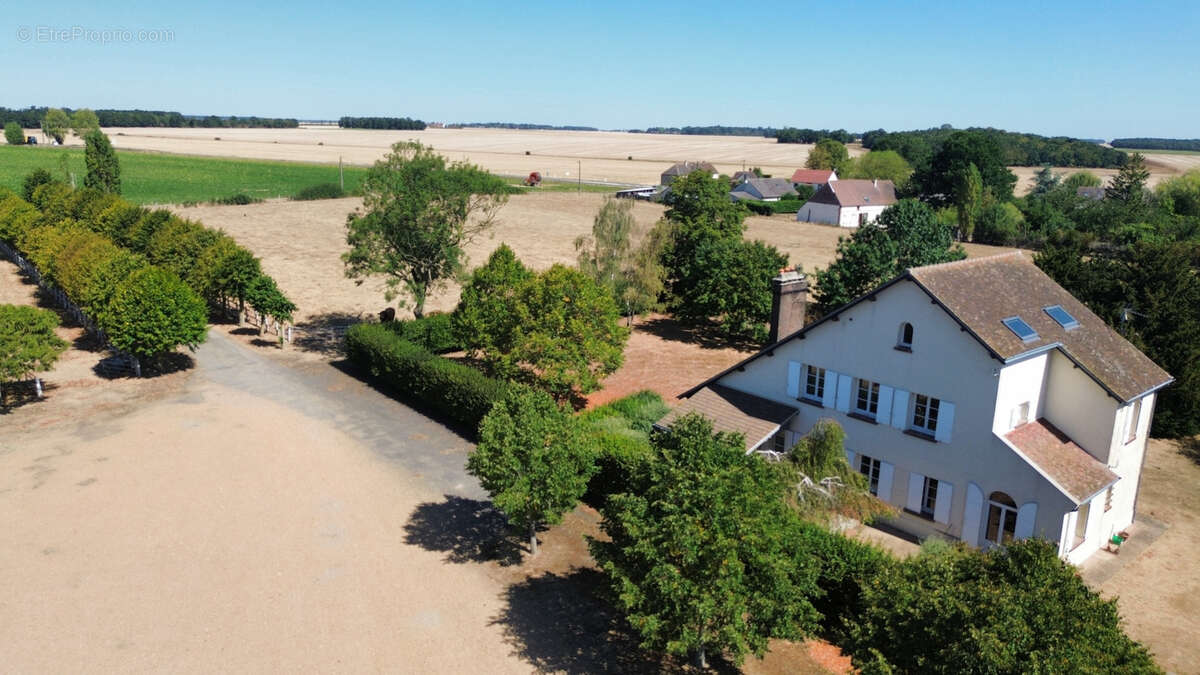 Maison à MAILLEBOIS