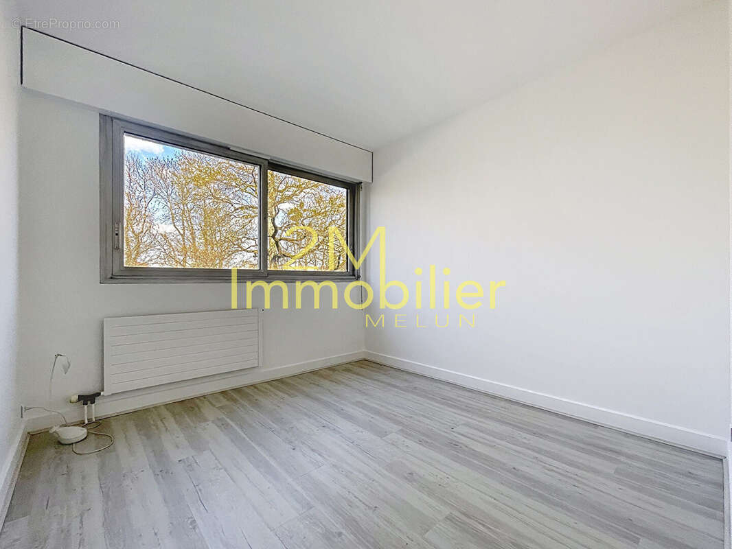 Appartement à VAUX-LE-PENIL
