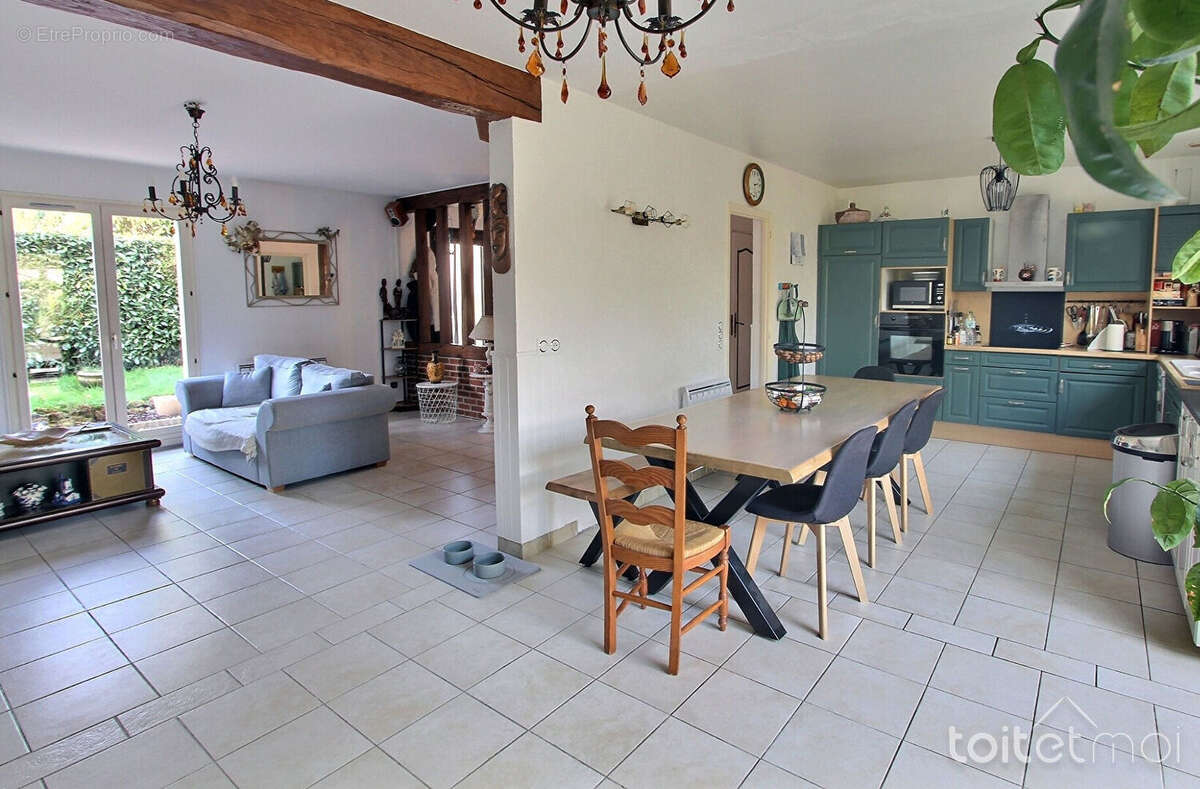 Maison à SAINT-FORGET