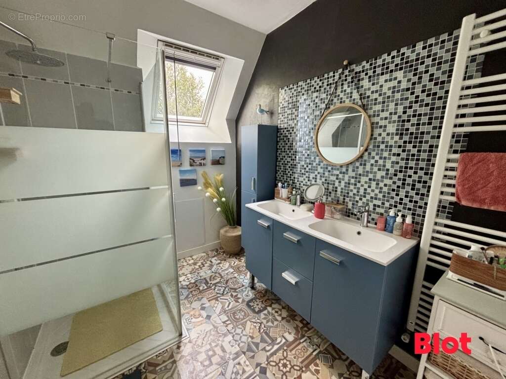 Maison 127 m² à Orgeres  - photo 8