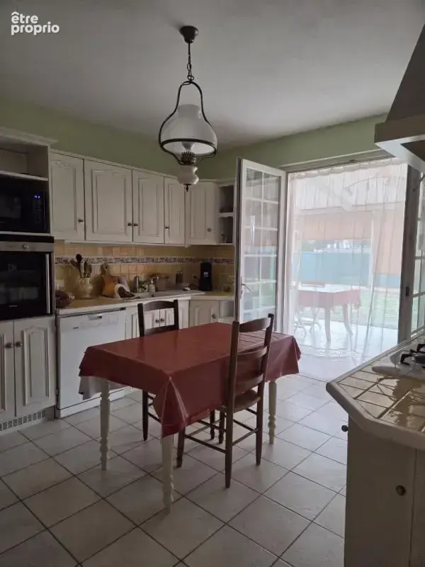 maison  4 pièces de plain-pied de 163m²  dans quartier calme et recherché - photo 9