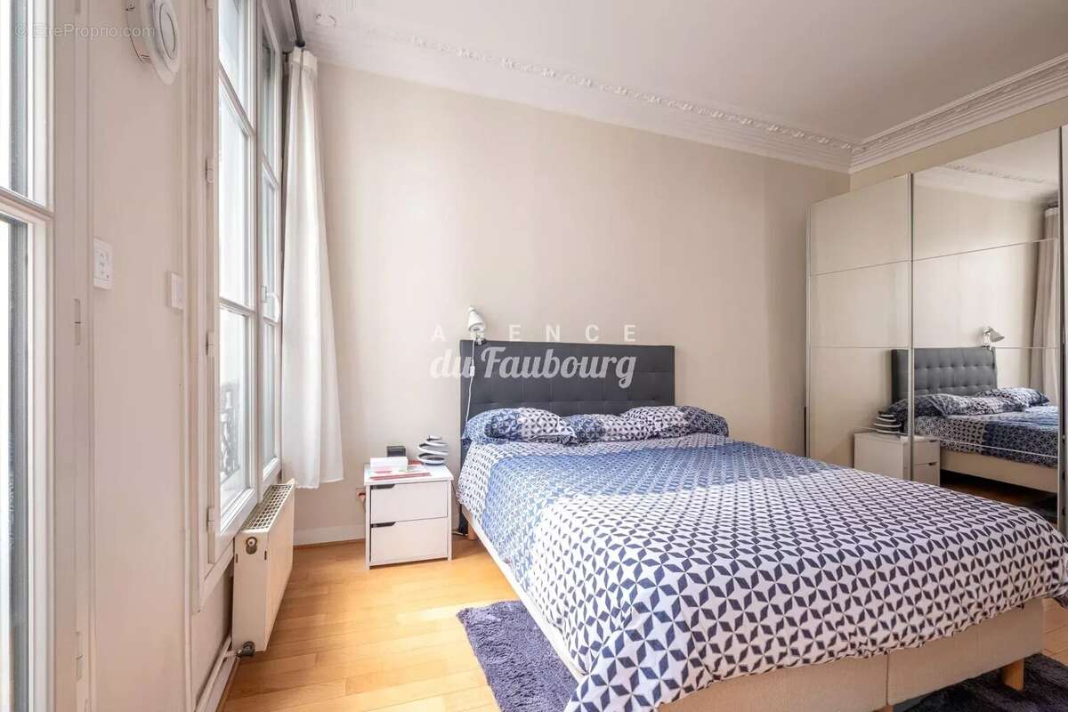 Appartement à PARIS-10E