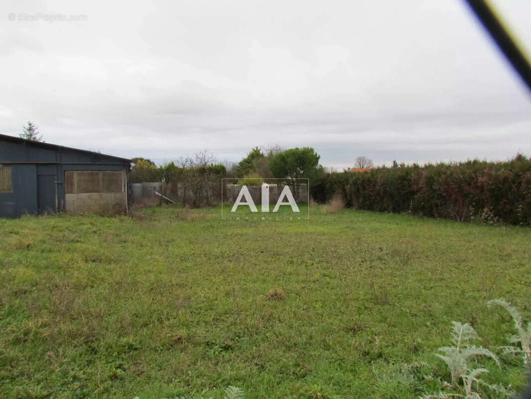 Maison de village avec bâtiment agricole proche de chef Boutonne - photo 29