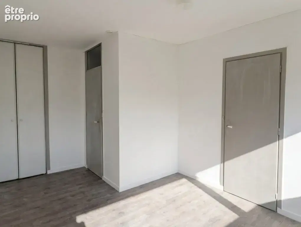 Photo Appartement à La Madeleine au prix de 99 900€