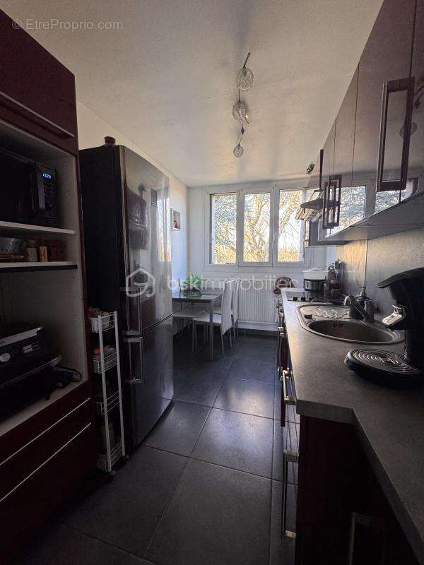Appartement à LE THILLAY