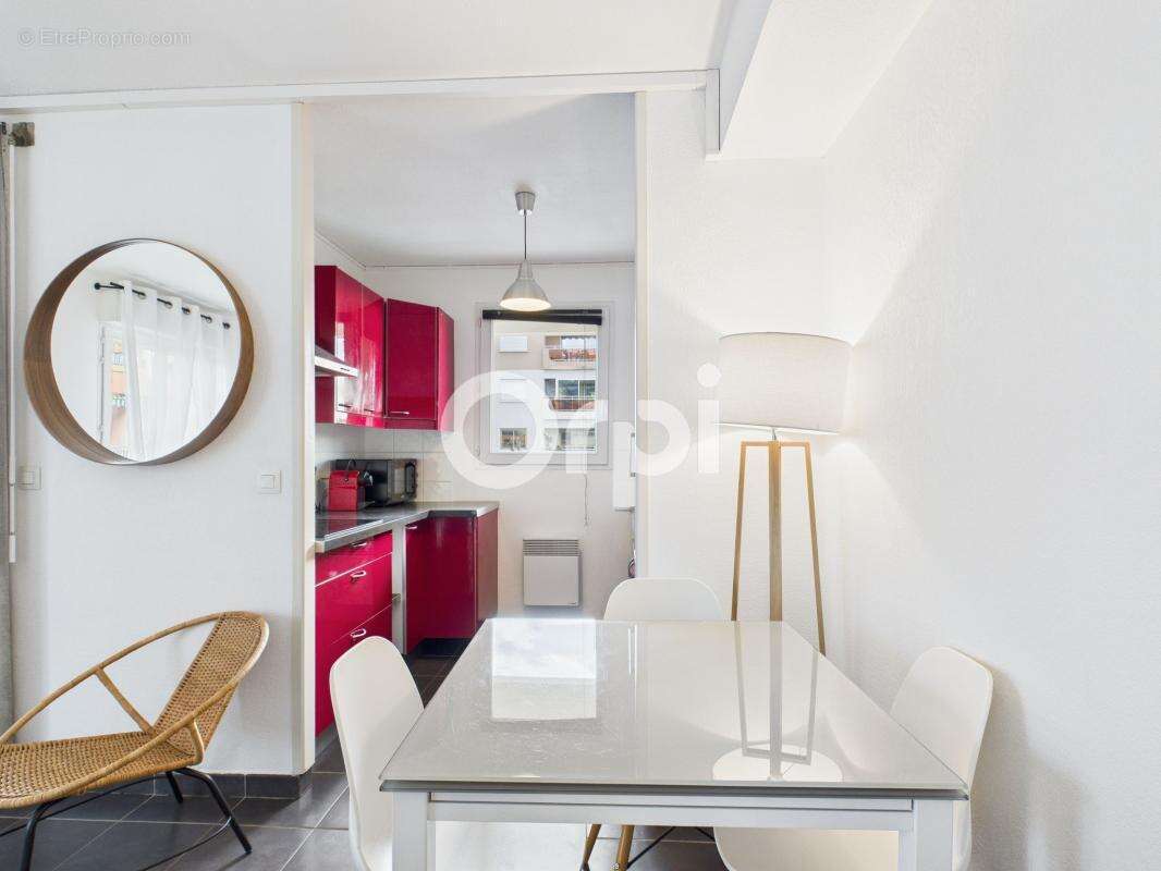 Appartement à MANDELIEU-LA-NAPOULE