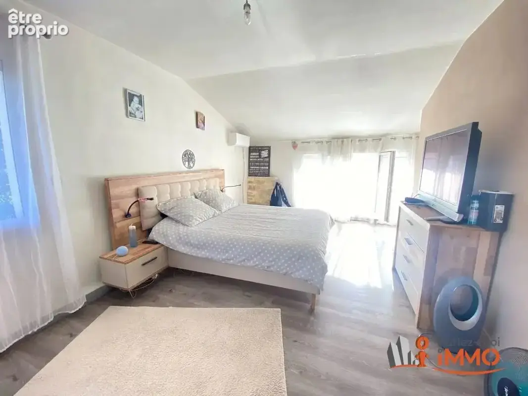 Exclusivité – Charmante maison mitoyenne de 157 m² avec gran - photo 7