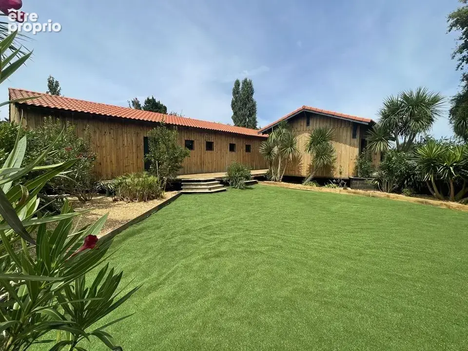Maison 180 m² à Soulac-Sur-Mer  - photo 2