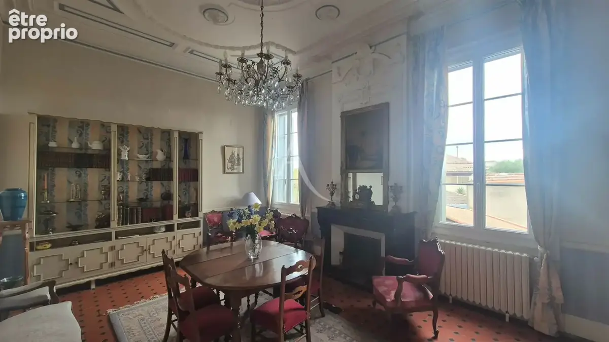 Maison de maître de 1870 de 340 m² avec piscine, puits et terrain de 885 m² à Montbazin - photo 2