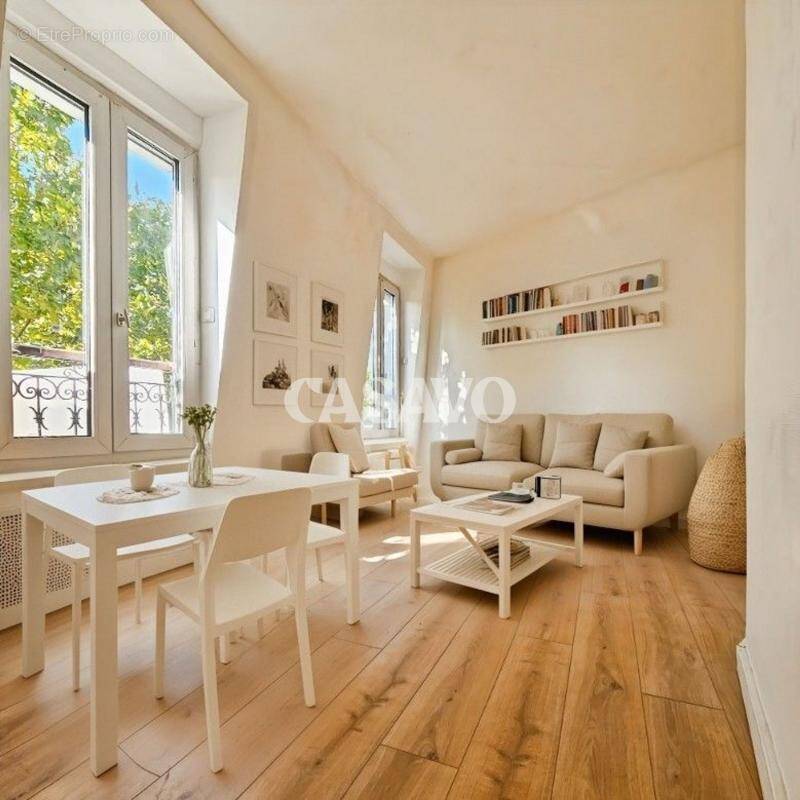 Appartement à PARIS-18E