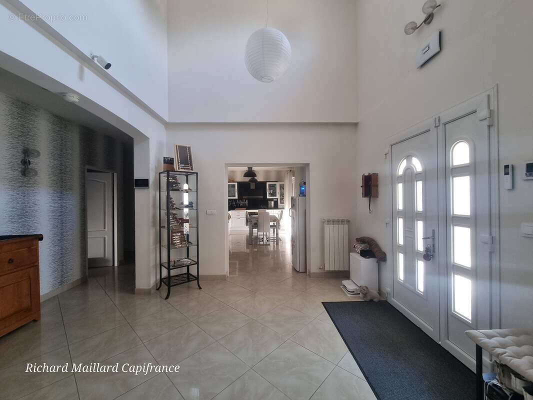 Maison 215m² + Gîte 4 épis déjà loué - Piscine - St-Porquier 82 - photo 4