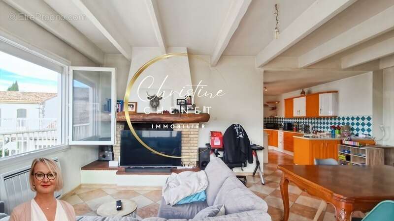 Maison à SAINT-LAURENT-D'AIGOUZE