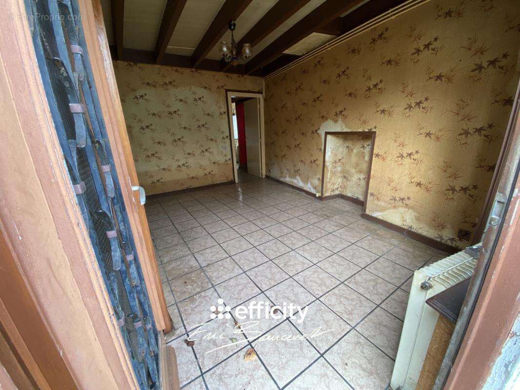 Maison 60 m² à Parthenay  - photo 9