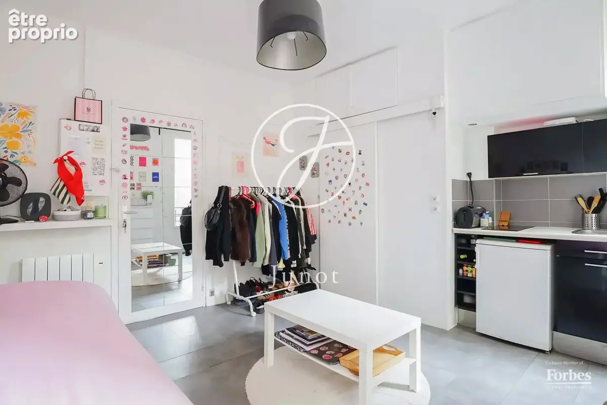 Paris 18e - RUE DES ABBESSES - Studio - 15,60m² Carrez - 1 chambre - photo 6