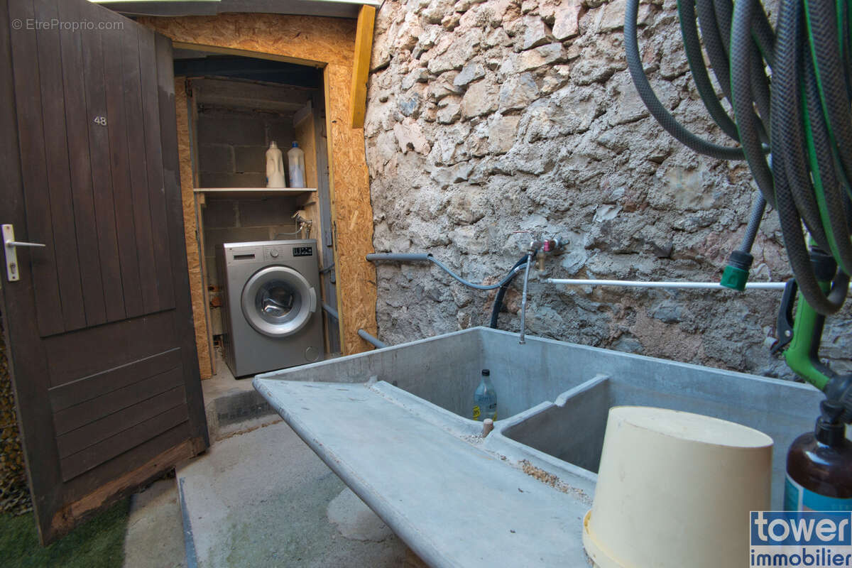 Maison à CASCASTEL-DES-CORBIERES