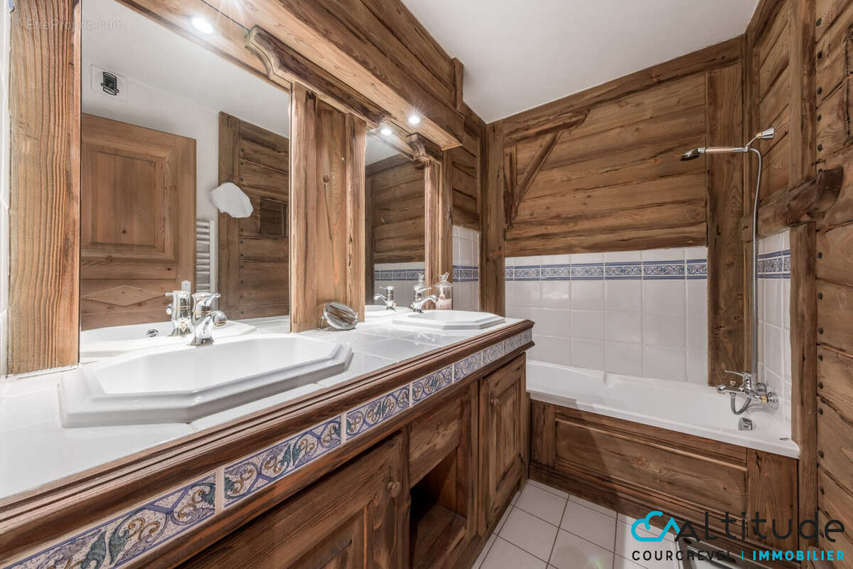 Appartement à LA PERRIERE