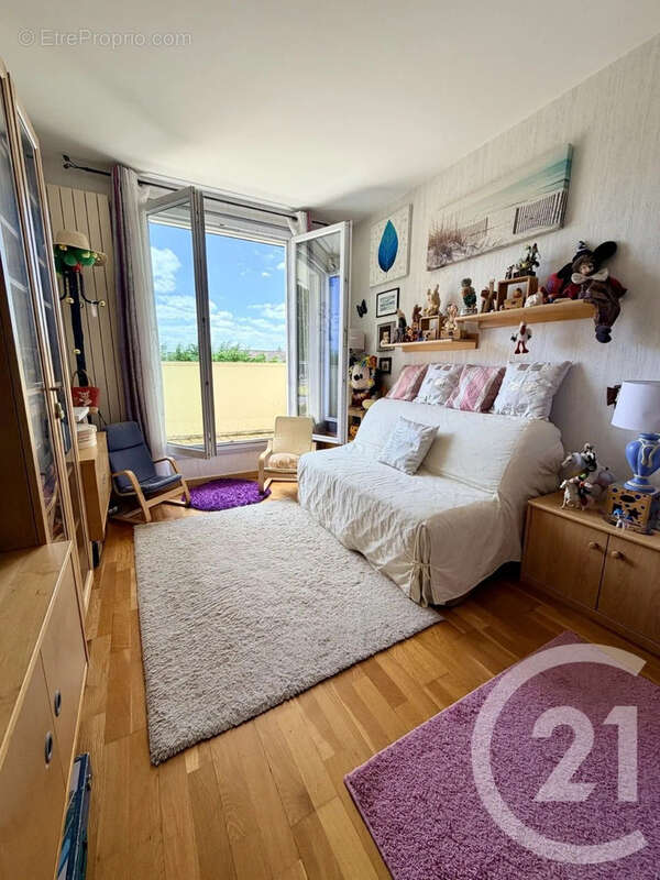 Appartement à THORIGNY-SUR-MARNE