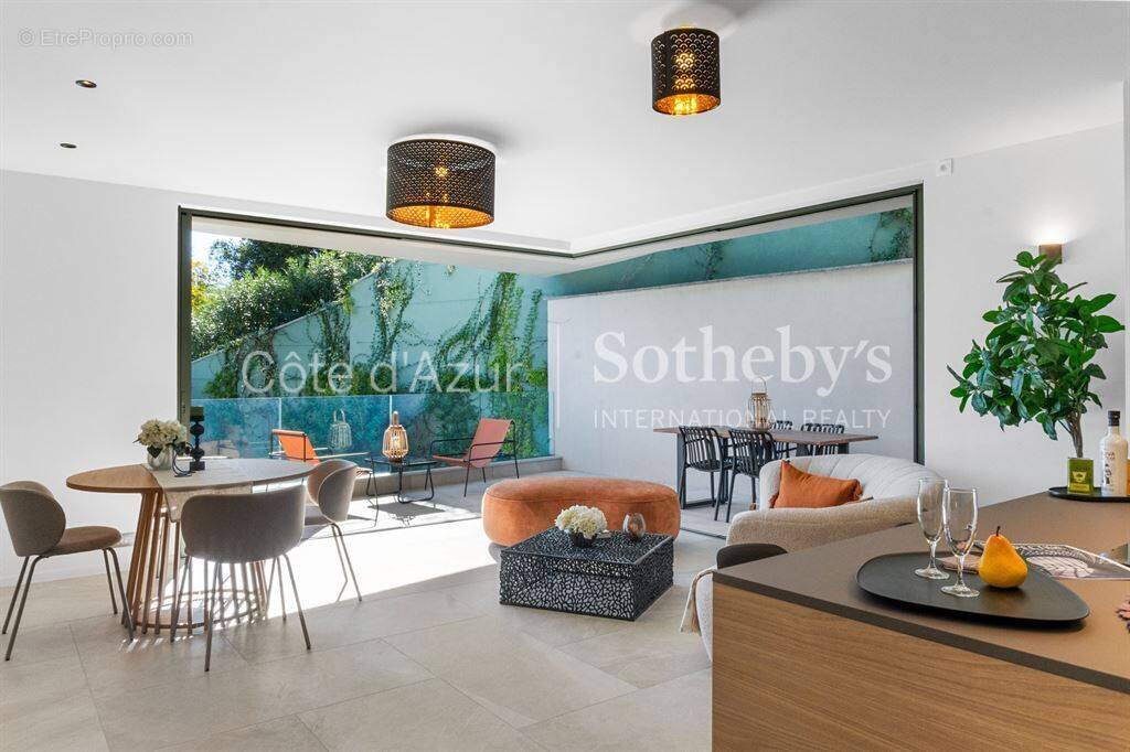 Appartement à LES ADRETS-DE-L'ESTEREL