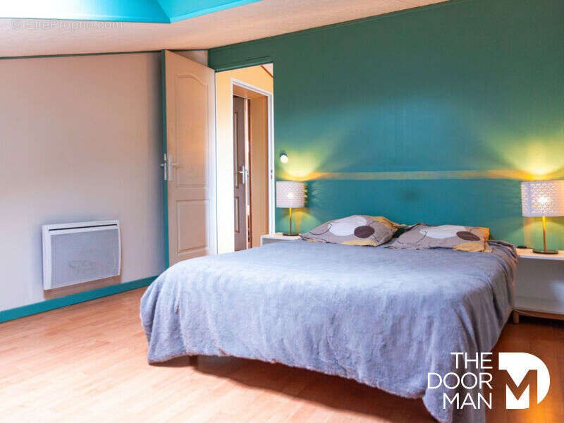 Maison à FLASSANS-SUR-ISSOLE