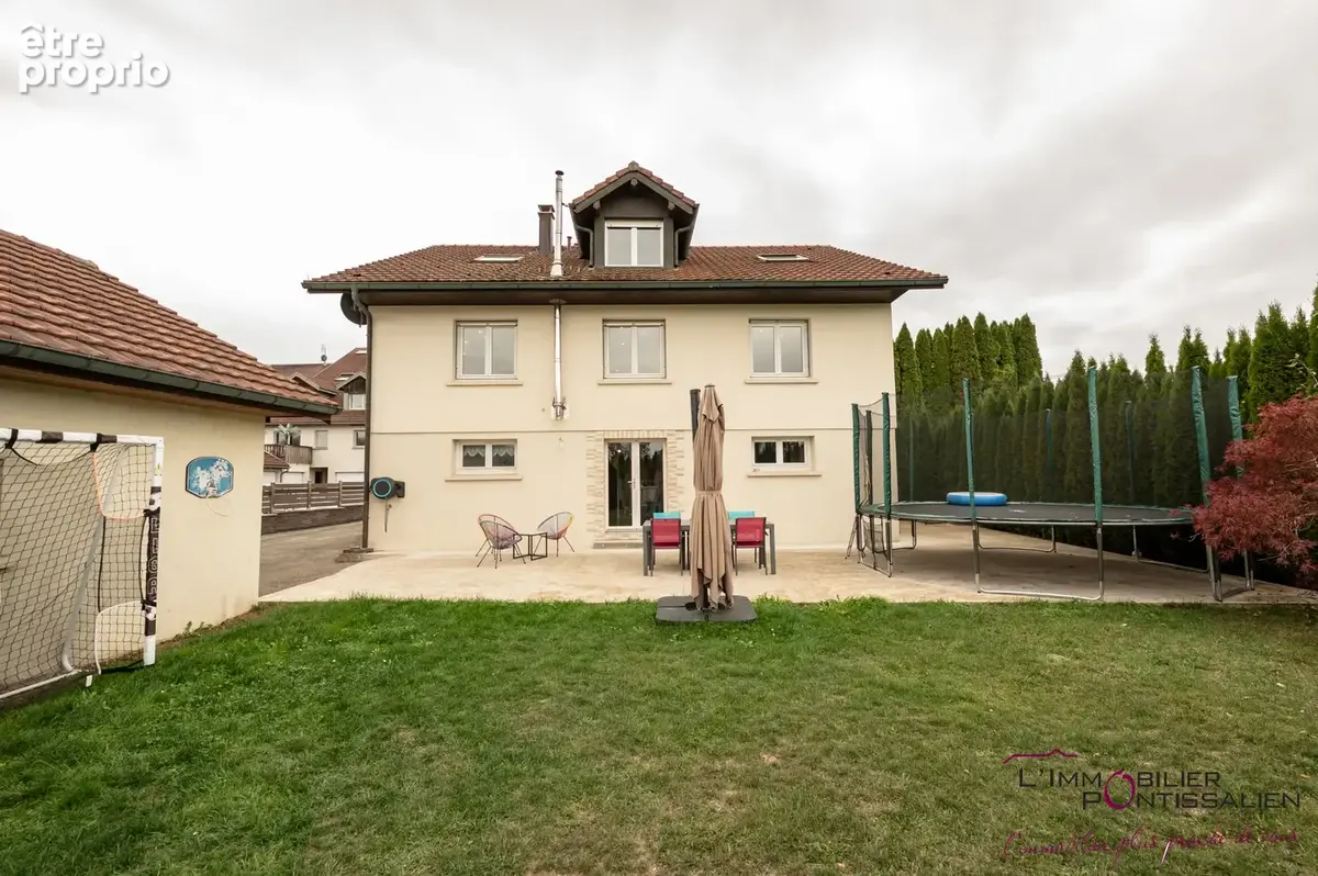 Maison - vuillecin - 200m2 - 6 chambres - photo 36