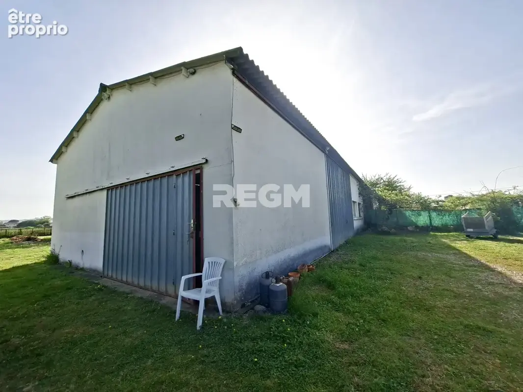Maison plain pied 3 chambres 85m2 avec hangar maçonné de 180m2 - photo 11