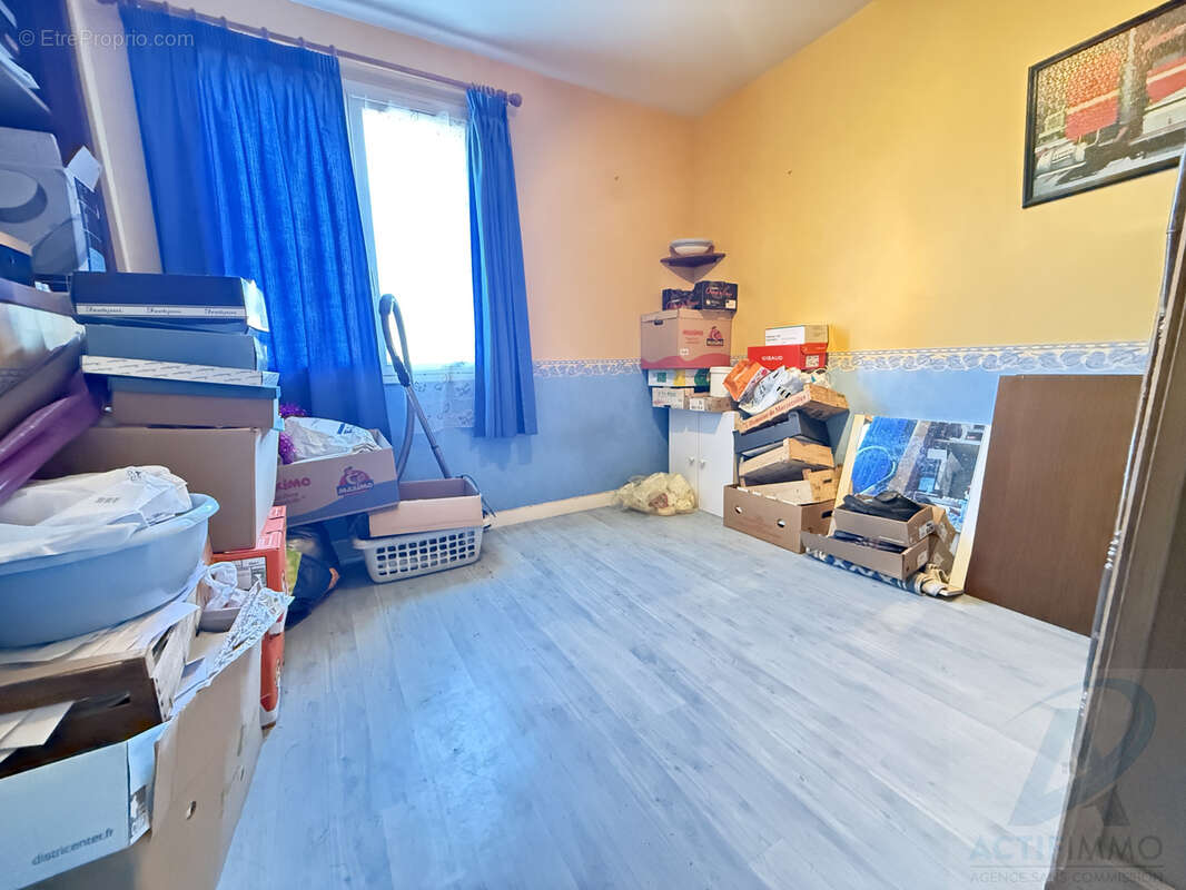Maison à MESSEI