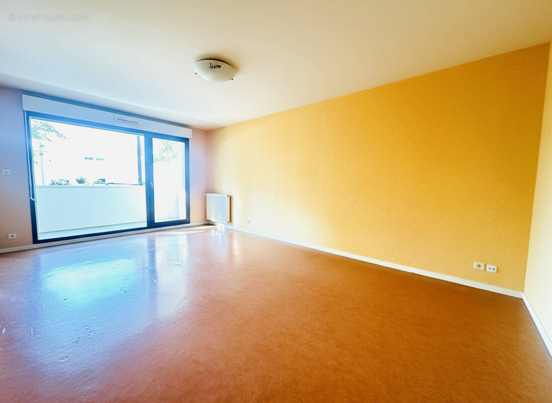 Appartement à SAINT-JACQUES-DE-LA-LANDE