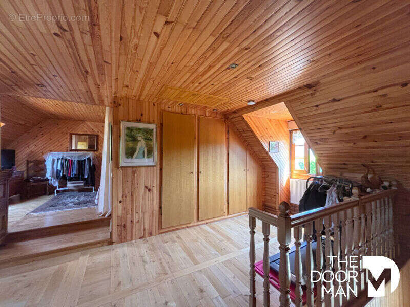 Maison à HOUDAN