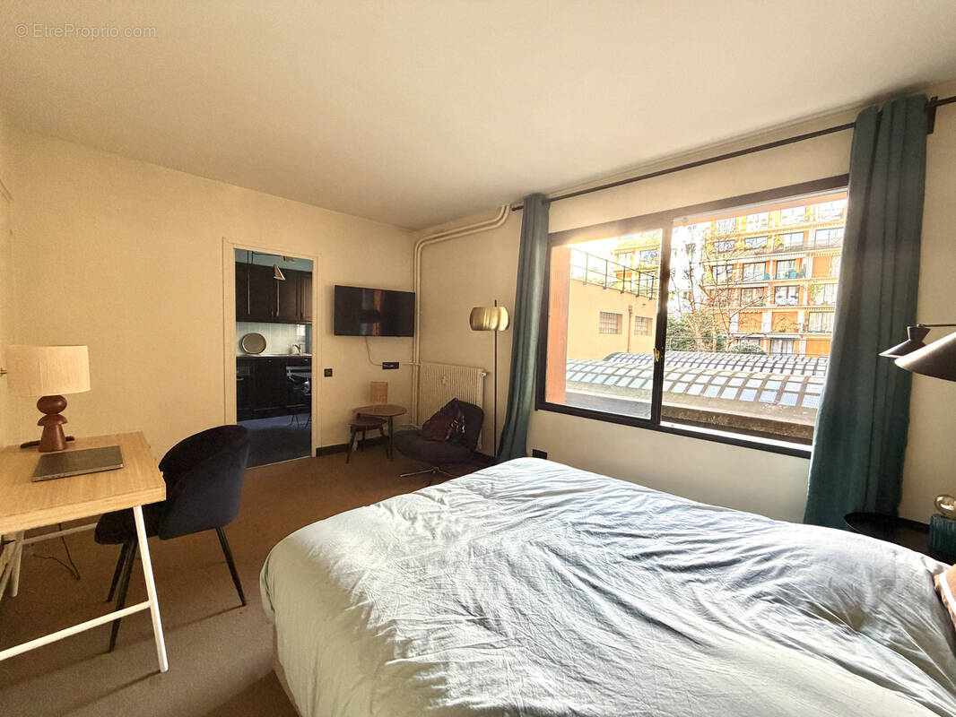 Appartement à PARIS-12E