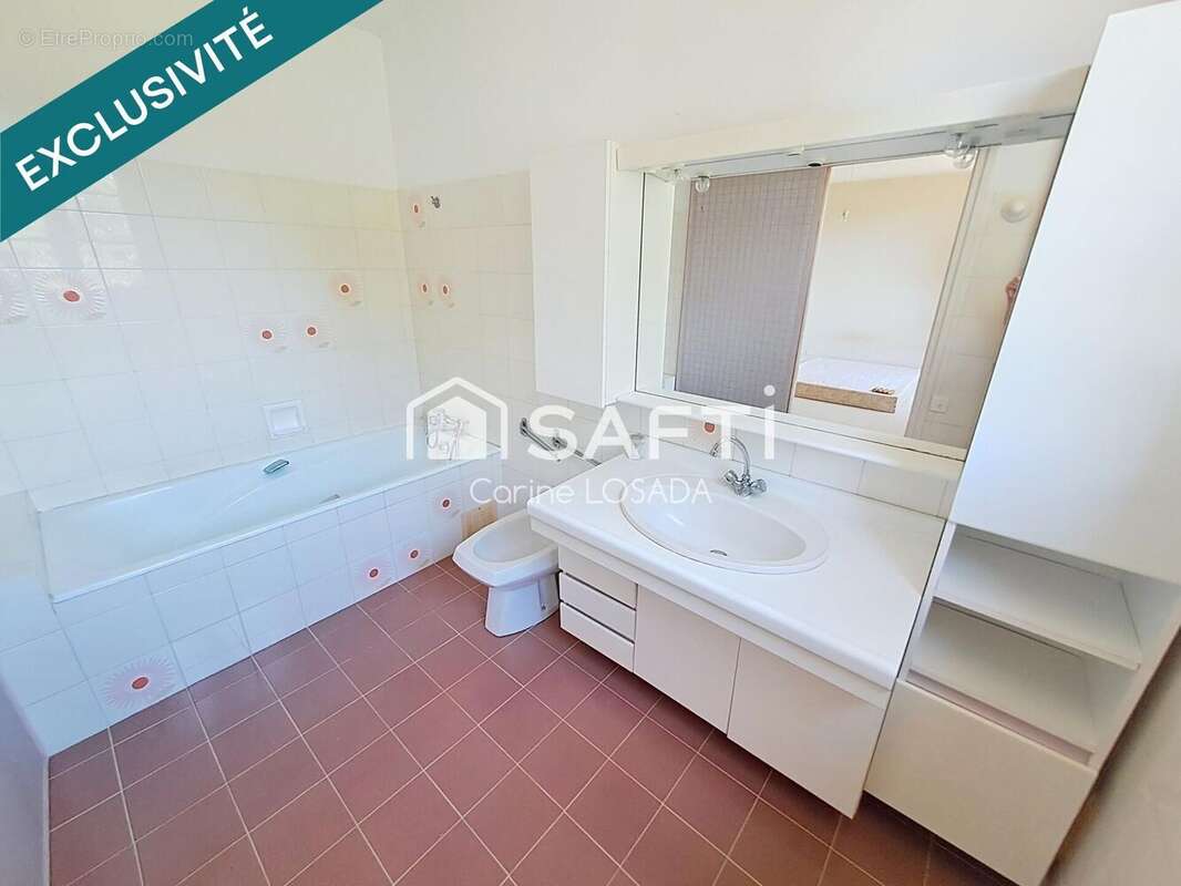 Maison 192 m² à Les Magnils-Reigniers  - photo 9
