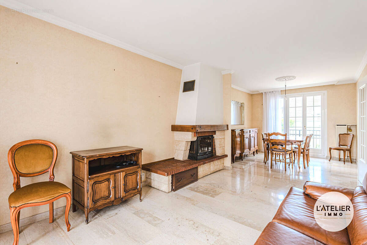 Maison familiale de 101 m² avec jardin et sous-sol complet - photo 5