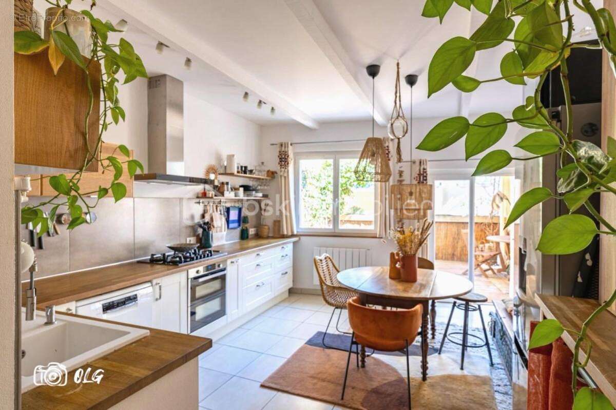 Maison à SUSSARGUES