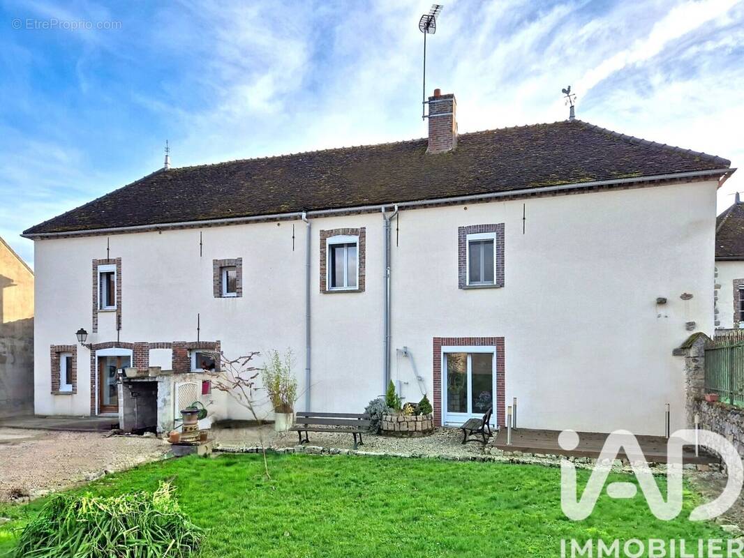 Photo 1 - Maison à MALAY-LE-PETIT
