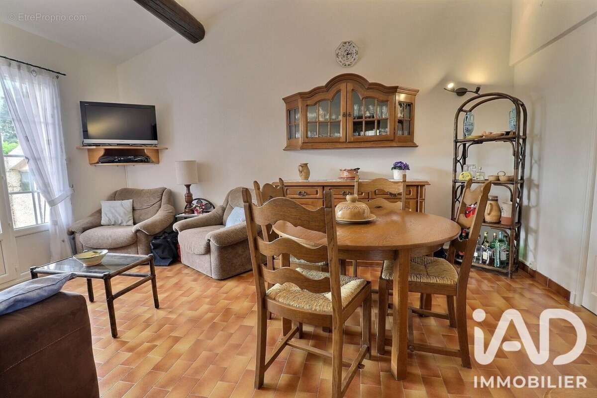 Maison 62 m² à Saint-Julien  - photo 4