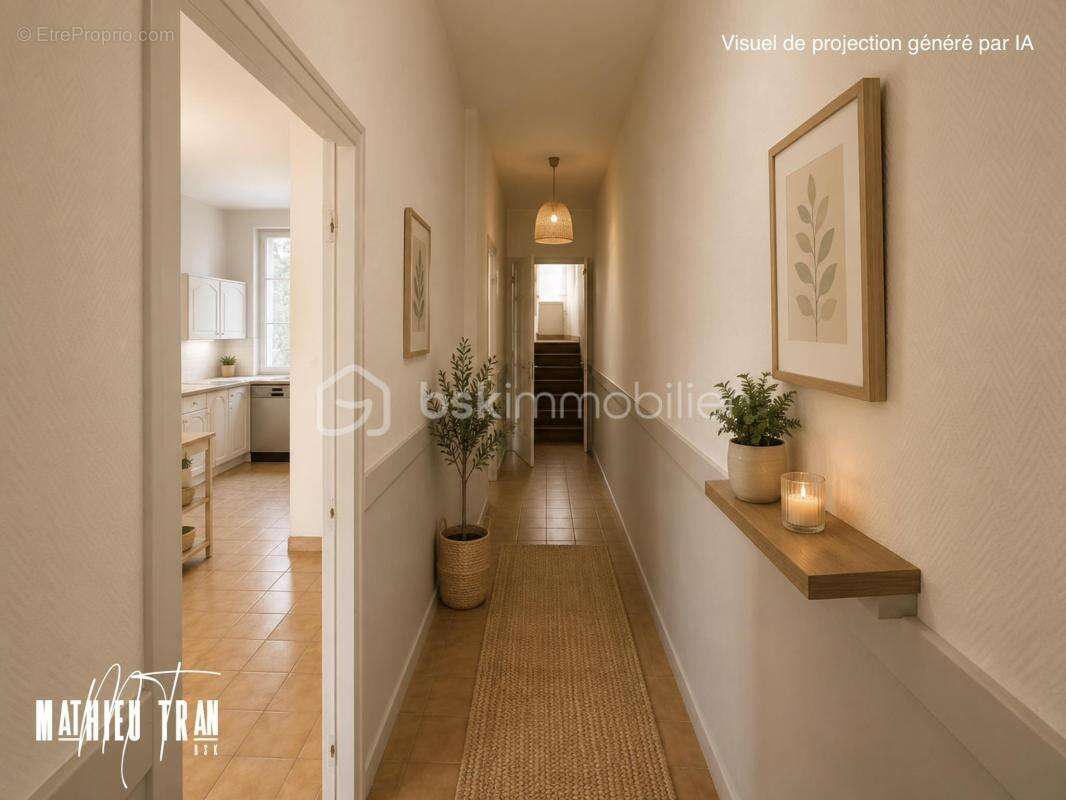 Maison de caractère près de toutes commodités à rénover ! - photo 7