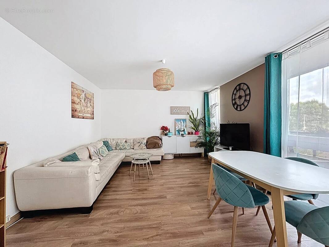 Appartement à ELANCOURT