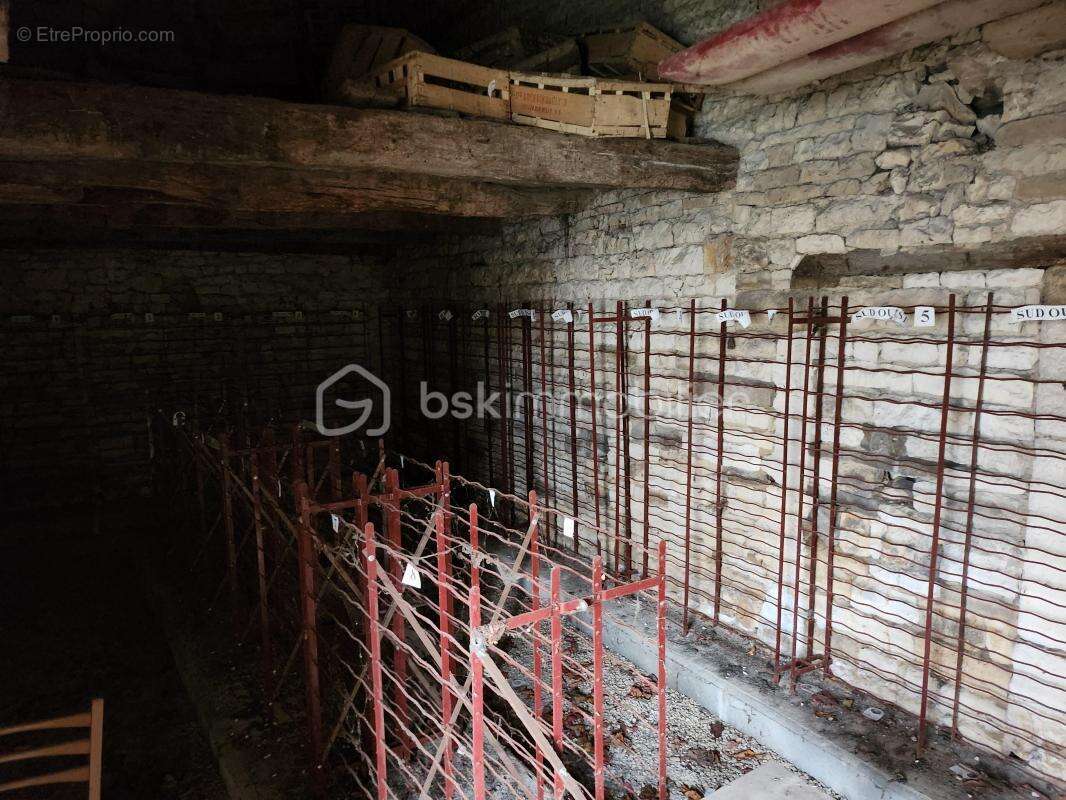 Appartement à CHENAY