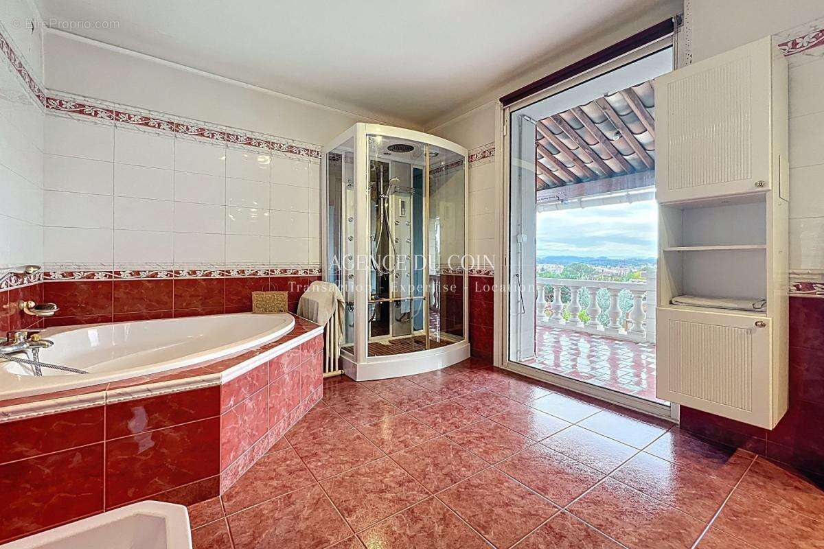 Maison à DRAGUIGNAN