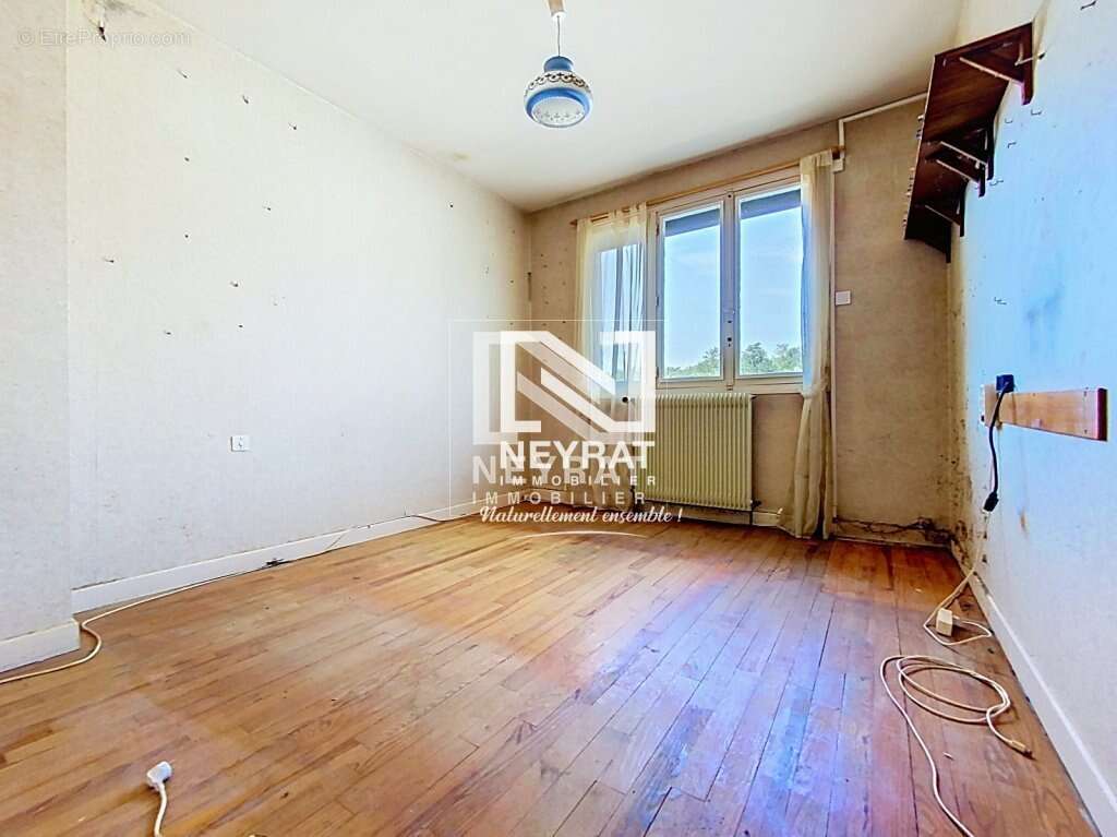 Exclusivite - sassenay - gros potentiel - photo 13